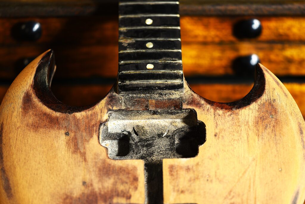 Vintage Classic Instruments - Restoration Project (Burned Gibson SG - Dec 2025